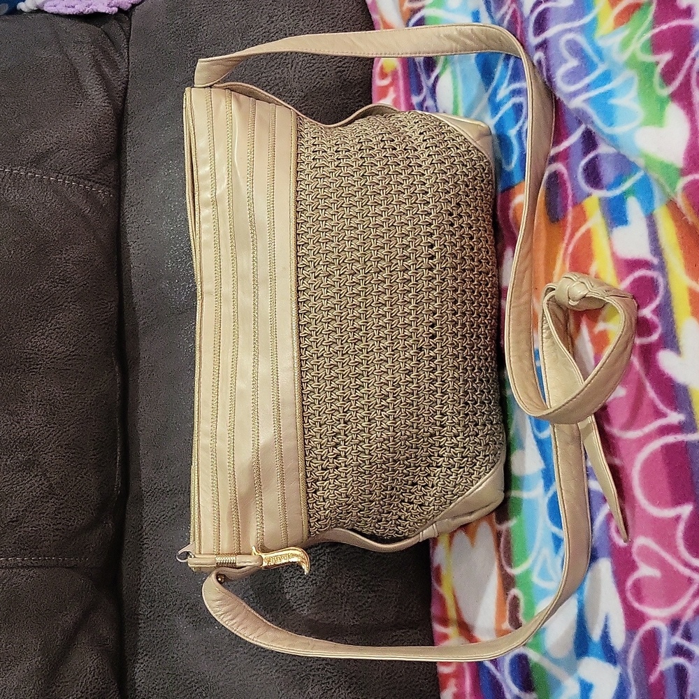 Sharif Versailles Bag 💛